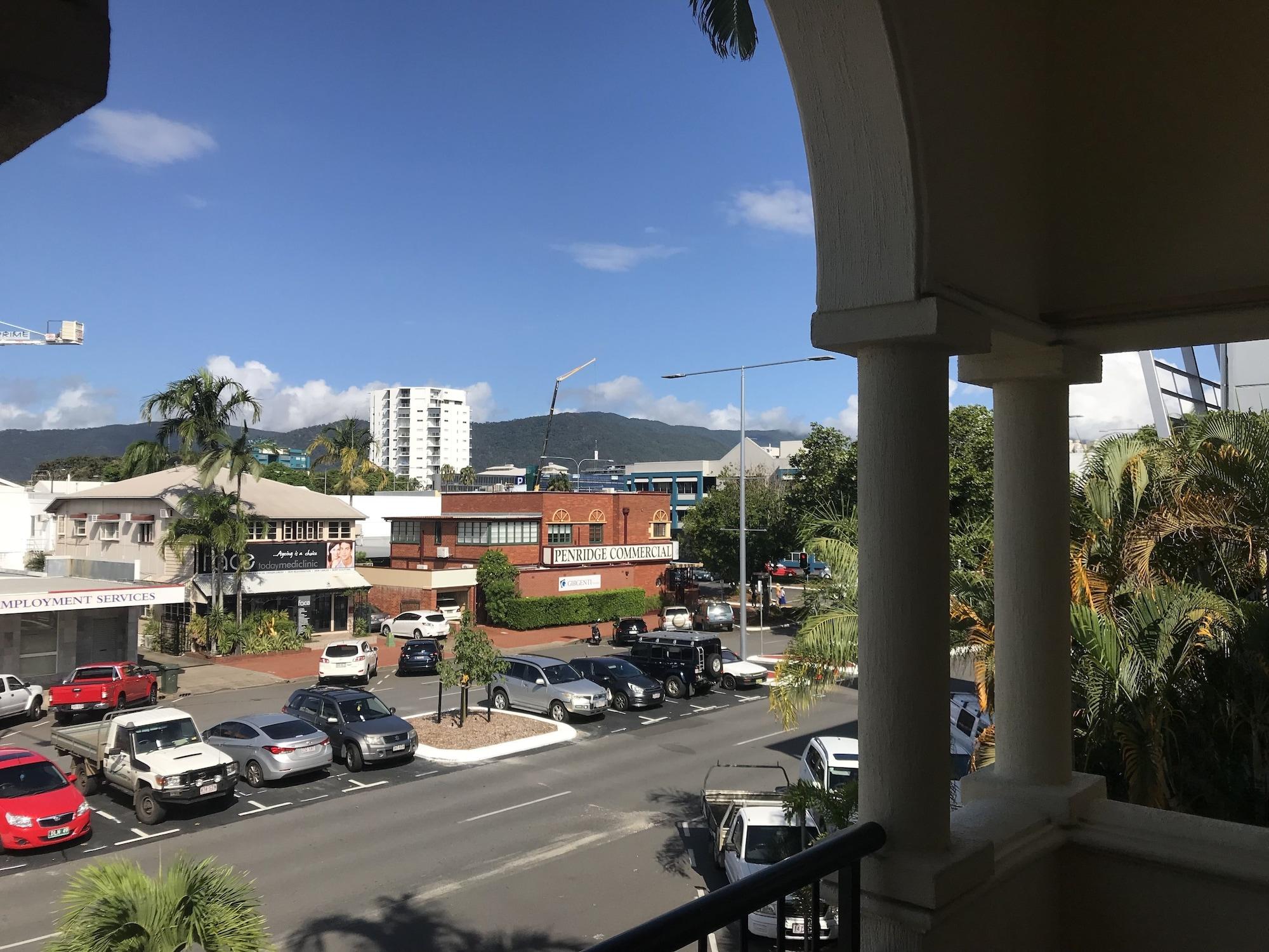Villa Vaucluse Apartments Кернс Екстер'єр фото